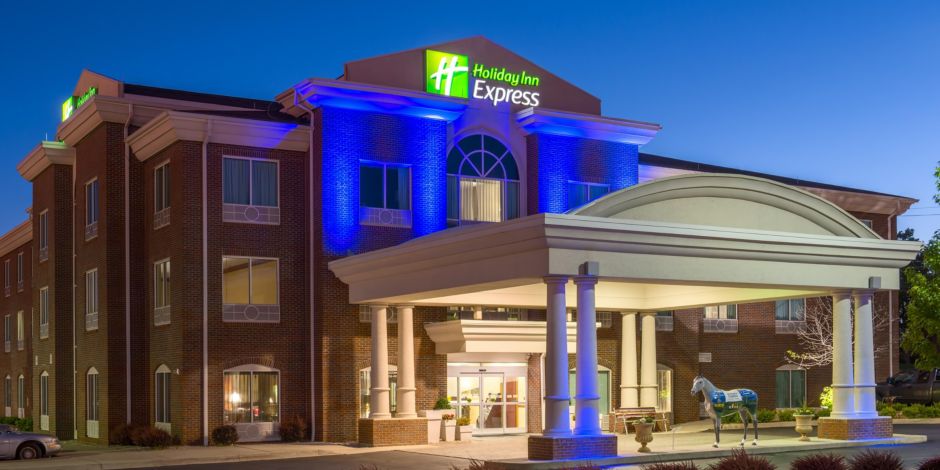 Holiday Inn Express & Suites Dwtn Area / Keeneland Lexington, KY